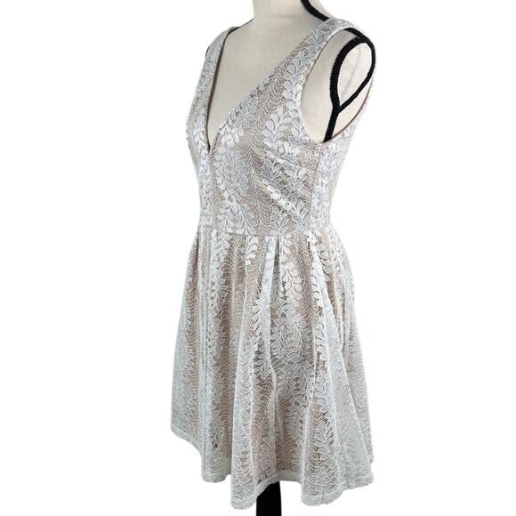Lulus All of My Heart White Lace Skater Dress - Coquette Bride Size Small - Picture 2 of 10